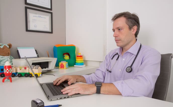 Pediatra em Campinas e Mogi Guaçu - Dr. Gustavo Zamperlini